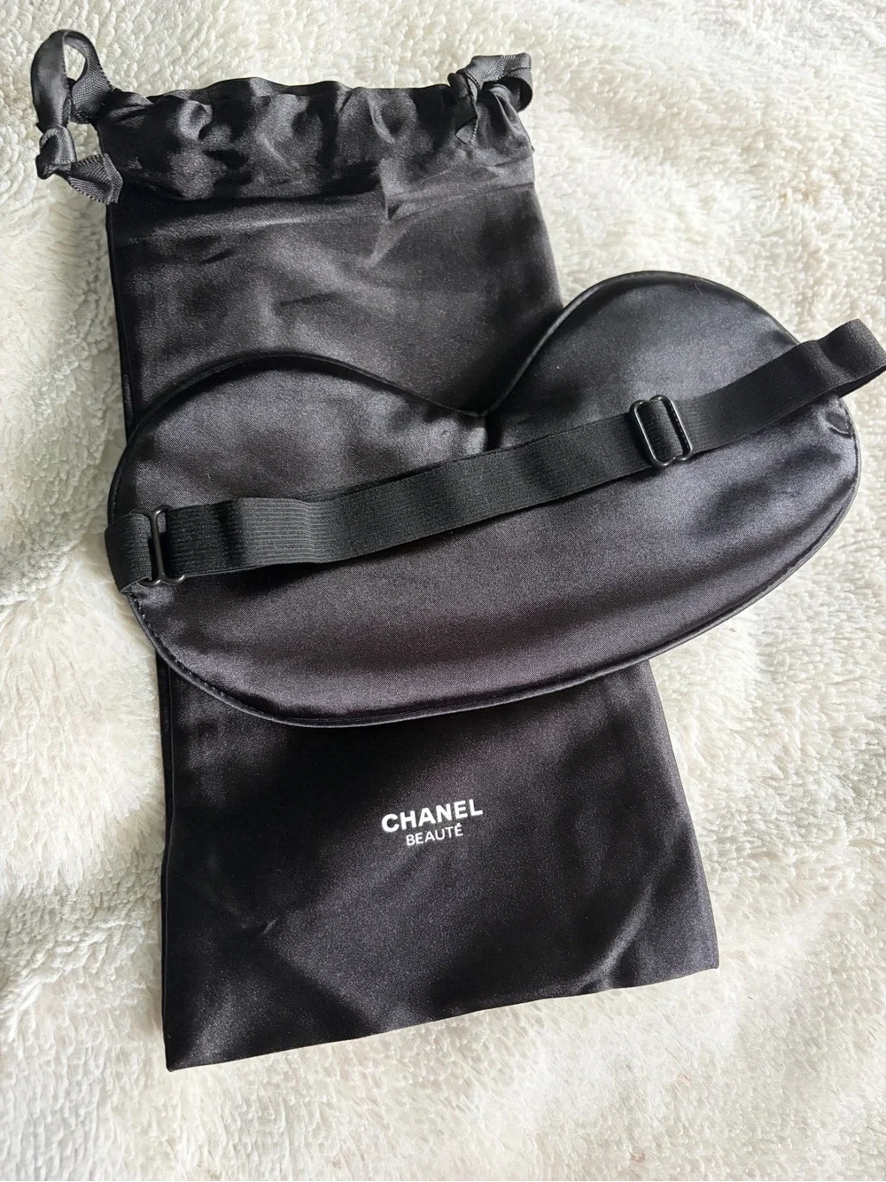 Chanel Beauté Black Satin Sleep Mask & Pouch Set